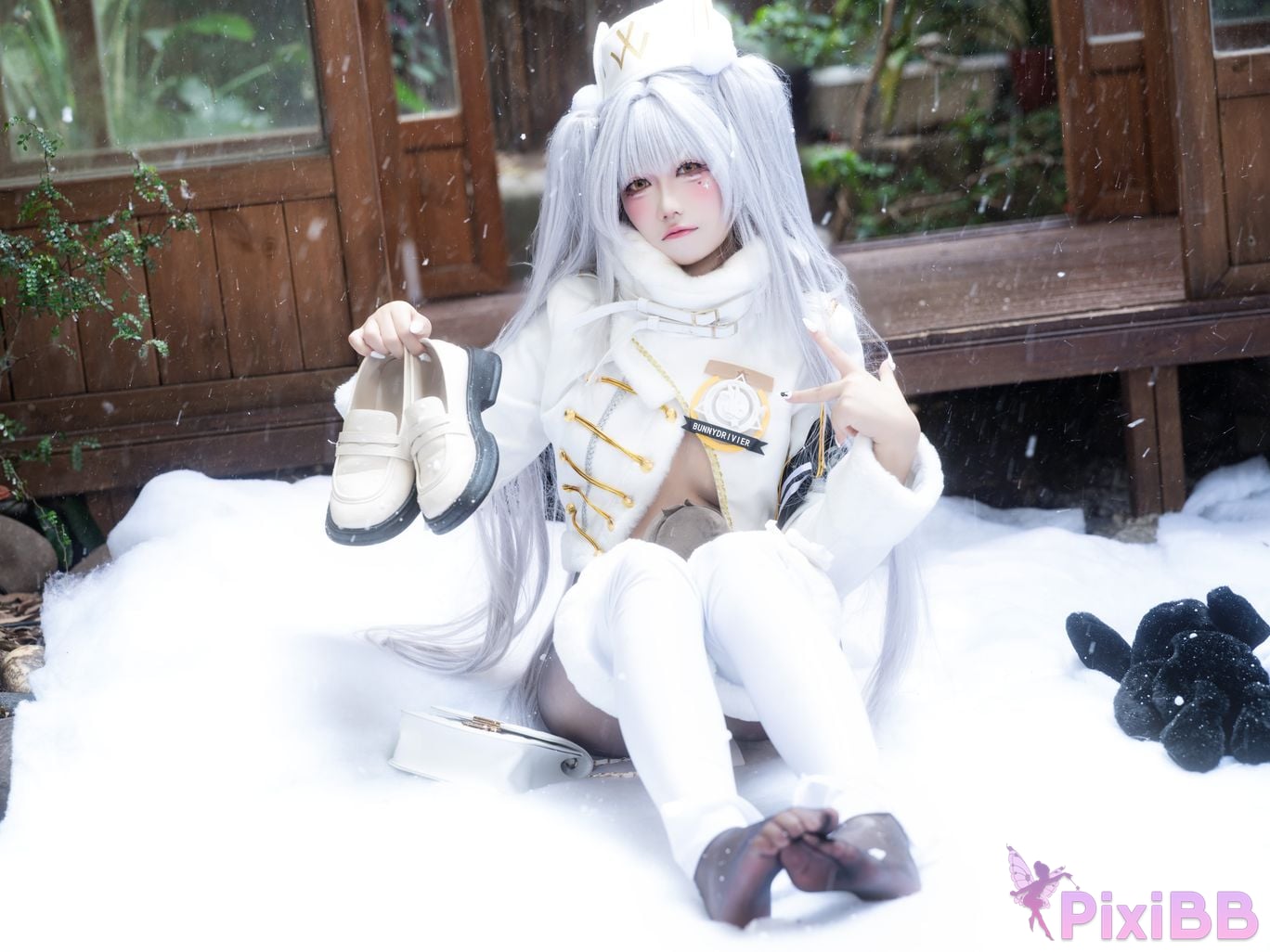 Cosplayer Falling Star Great Cleverness Blanc white rabbit lucky express PixiBB.COM 024