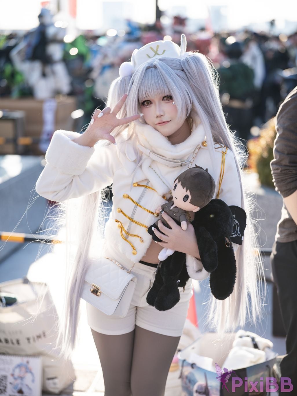Cosplayer Falling Star Great Cleverness Blanc white rabbit lucky express PixiBB.COM 028