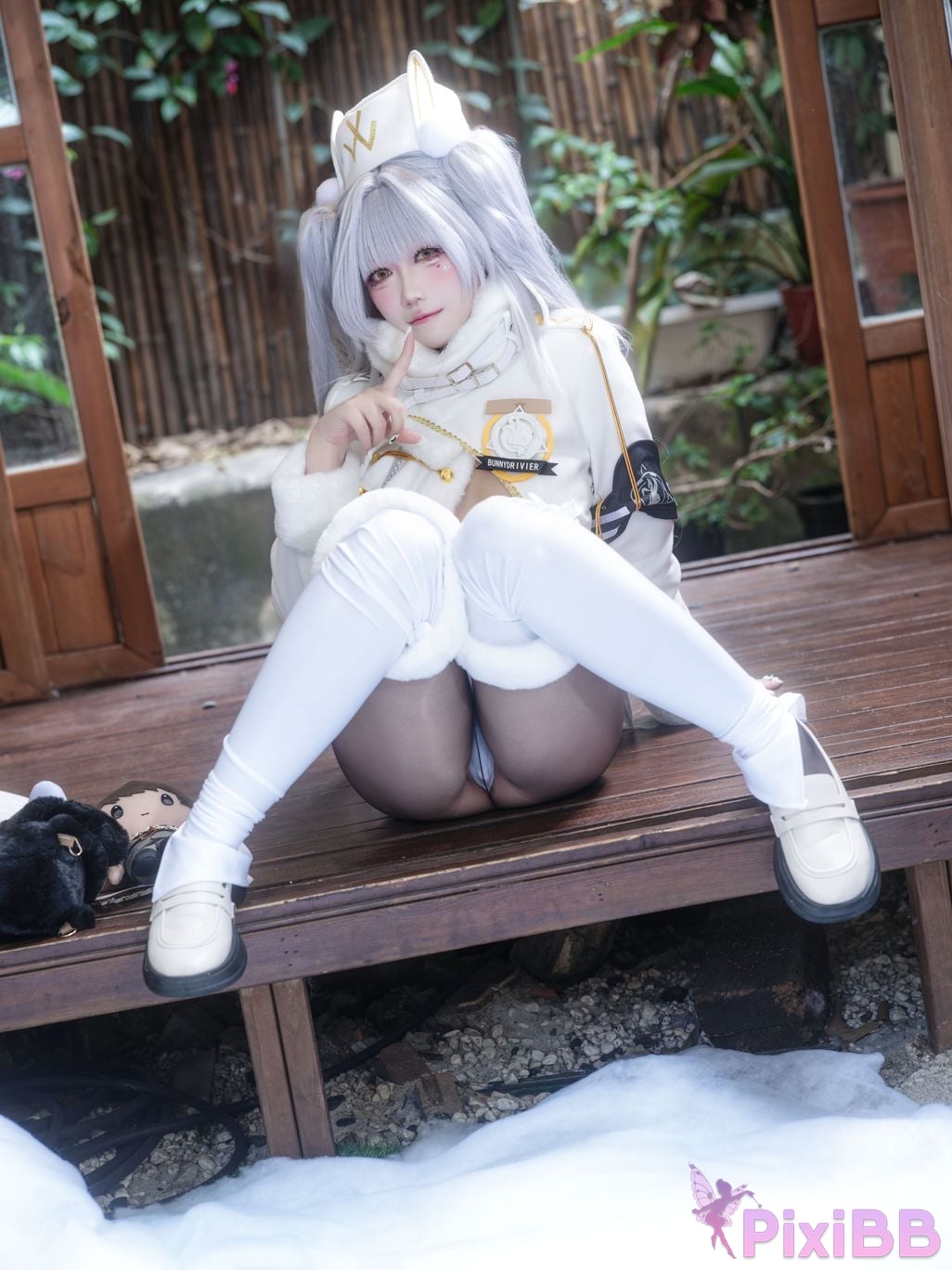 Cosplayer Falling Star Great Cleverness Blanc white rabbit lucky express PixiBB.COM 036
