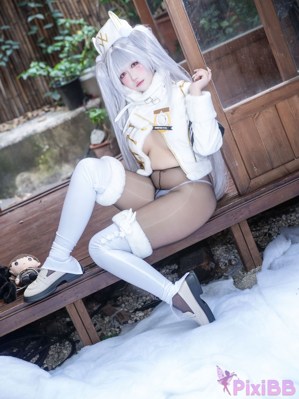 Cosplayer Falling Star Great Cleverness Blanc white rabbit lucky express PixiBB.COM 040