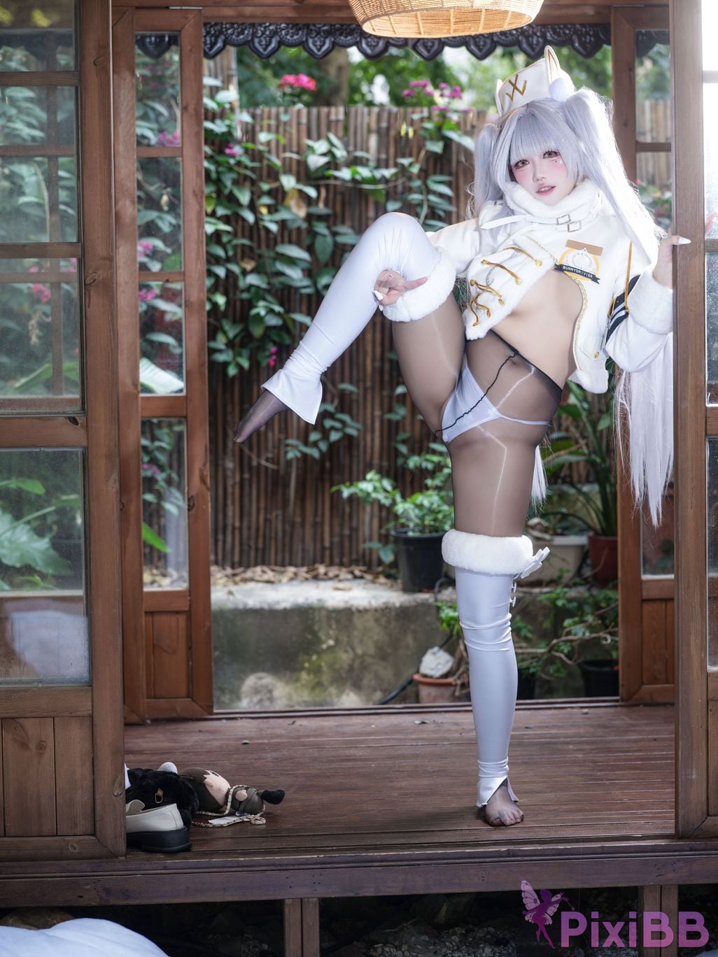 Cosplayer Falling Star Great Cleverness Blanc white rabbit lucky express PixiBB.COM 048