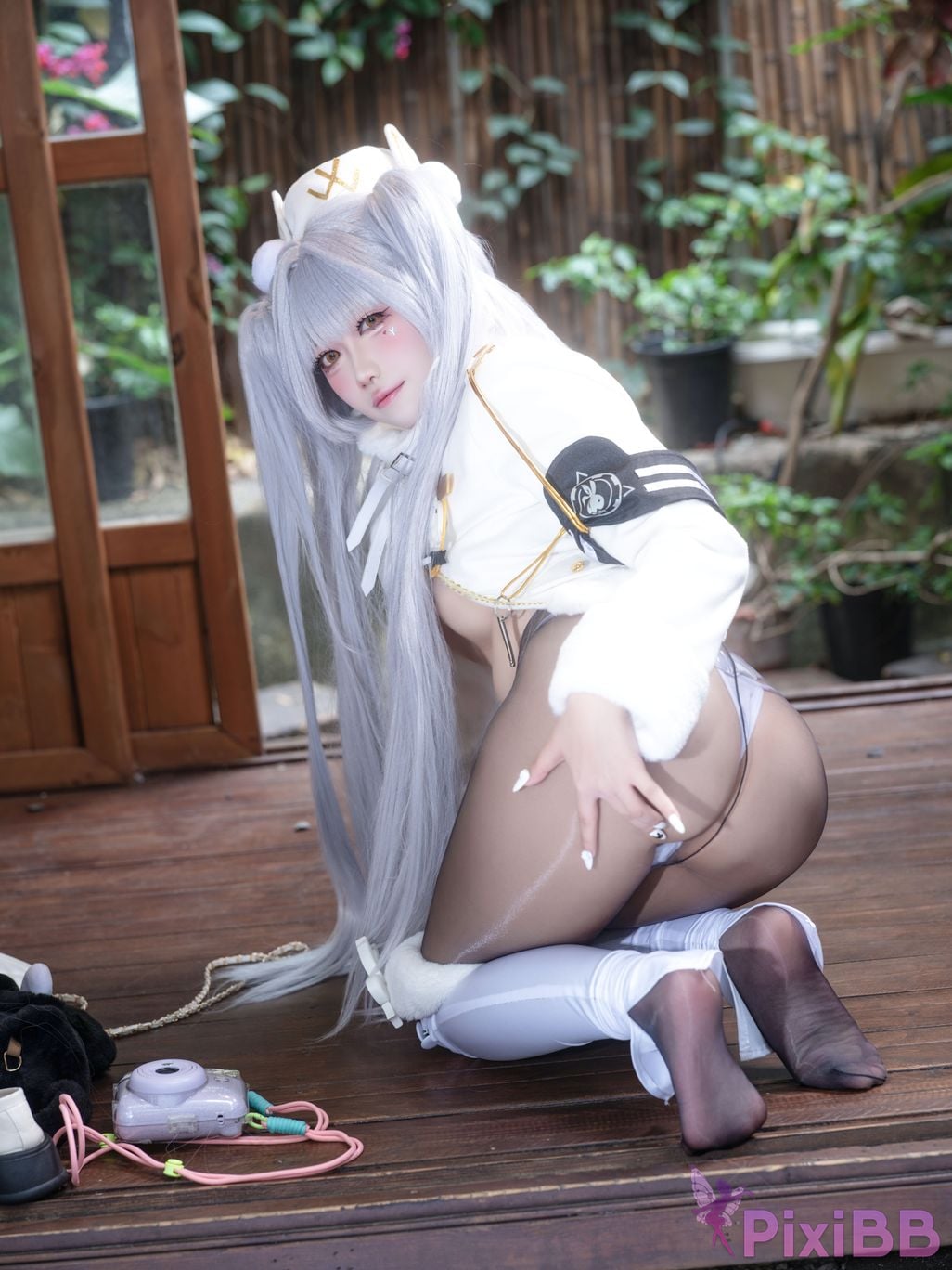 Cosplayer Falling Star Great Cleverness Blanc white rabbit lucky express PixiBB.COM 063