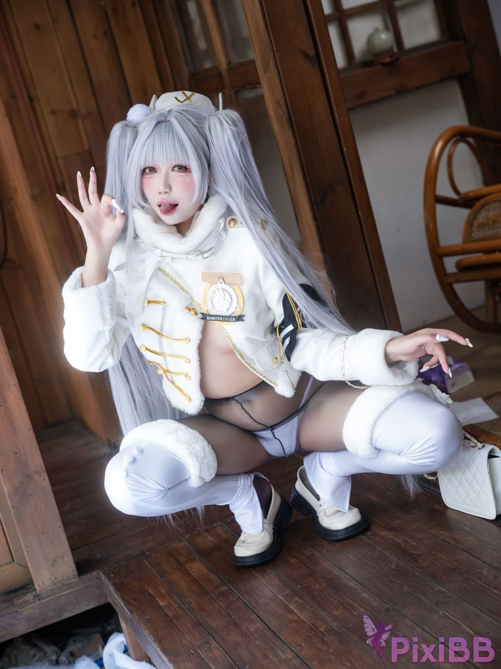 Cosplayer Falling Star Great Cleverness Blanc white rabbit lucky express PixiBB.COM 068