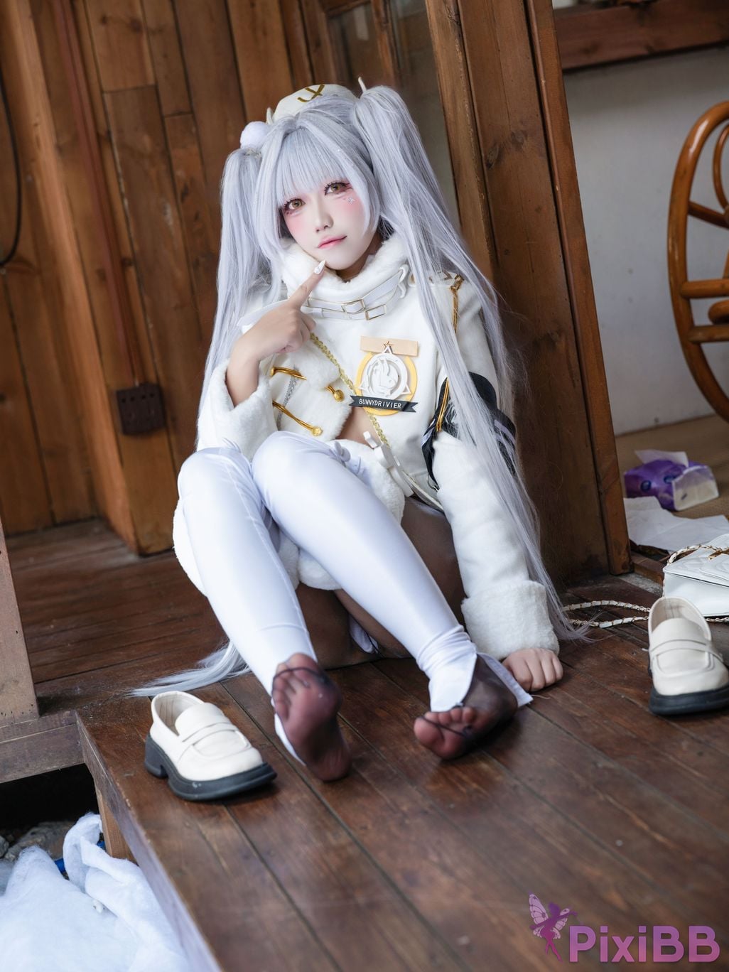 Cosplayer Falling Star Great Cleverness Blanc white rabbit lucky express PixiBB.COM 069