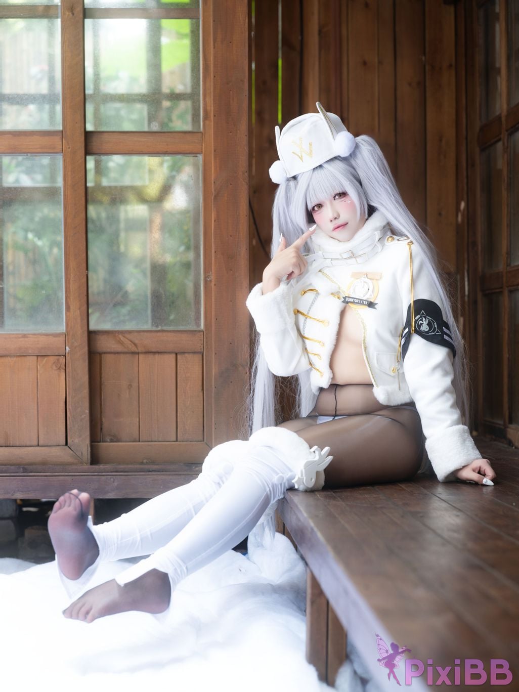 Cosplayer Falling Star Great Cleverness Blanc white rabbit lucky express PixiBB.COM 070