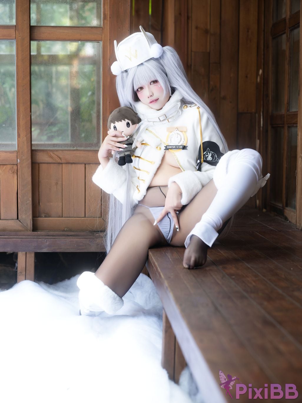 Cosplayer Falling Star Great Cleverness Blanc white rabbit lucky express PixiBB.COM 071