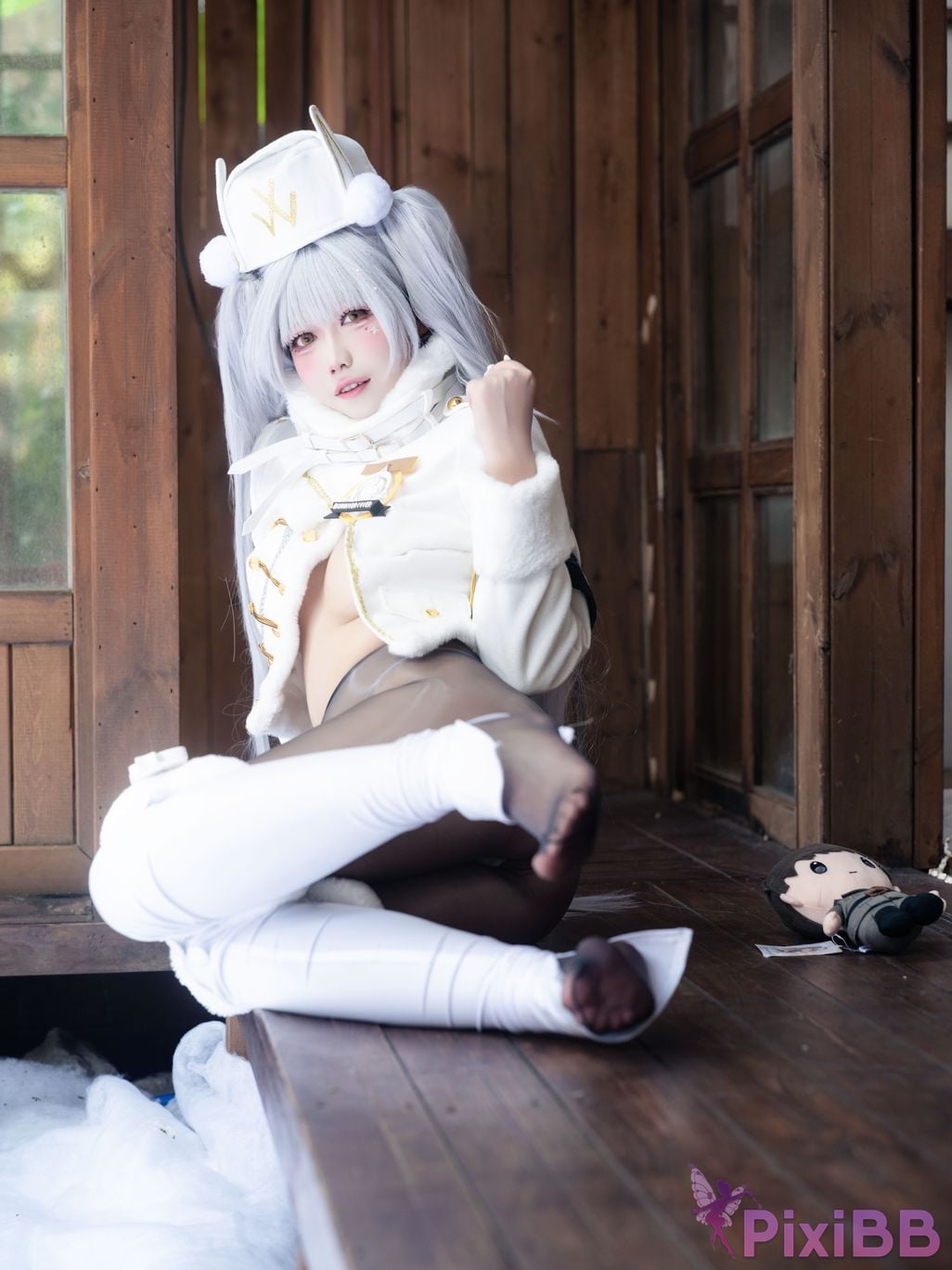 Cosplayer Falling Star Great Cleverness Blanc white rabbit lucky express PixiBB.COM 075