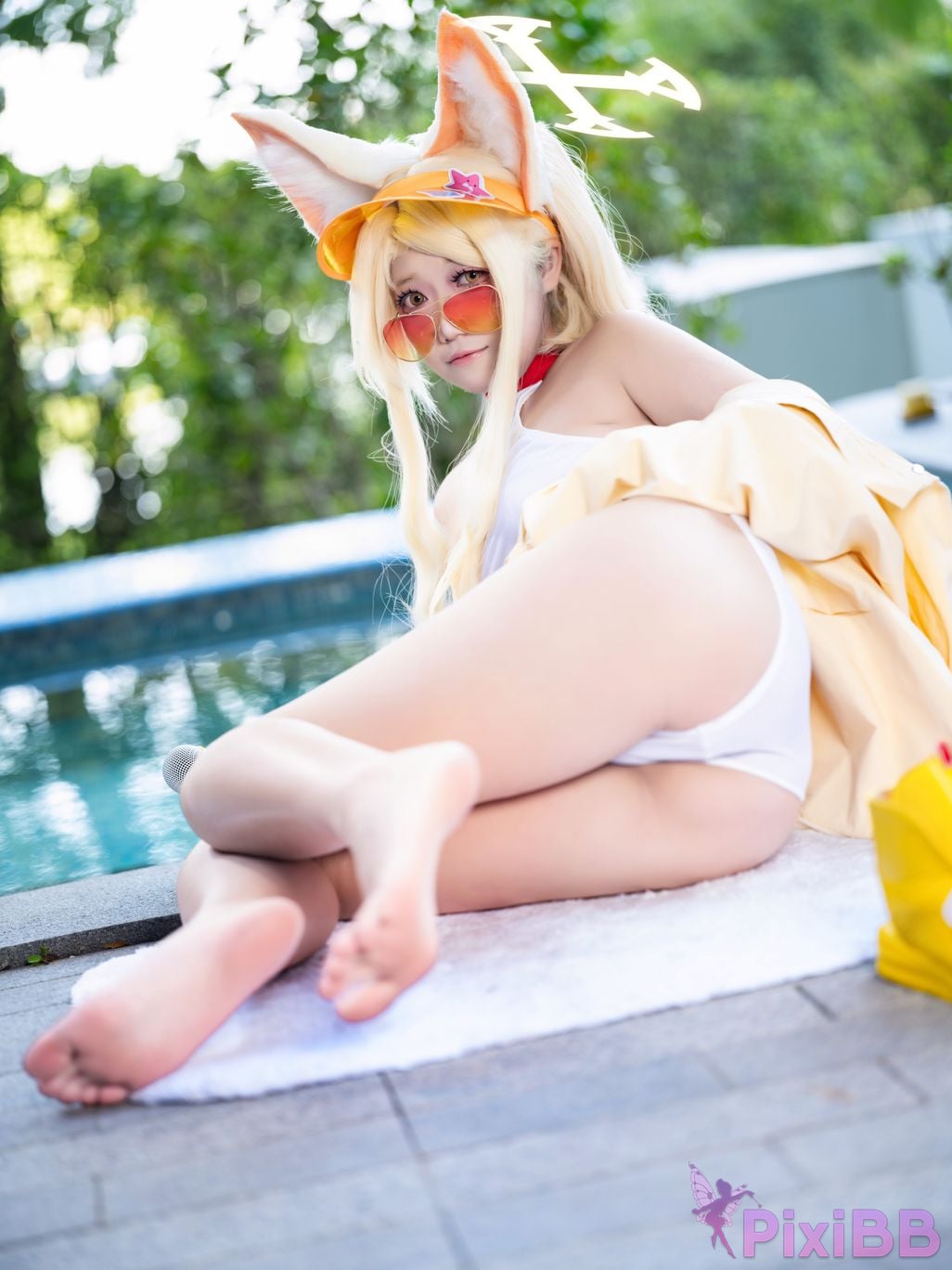 Cosplayer Falling Star Great Cleverness Yurizono Seia Swimsuit version March 2026 PixiBB.COM 033