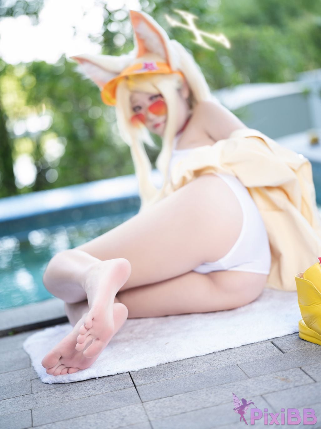 Cosplayer Falling Star Great Cleverness Yurizono Seia Swimsuit version March 2026 PixiBB.COM 035