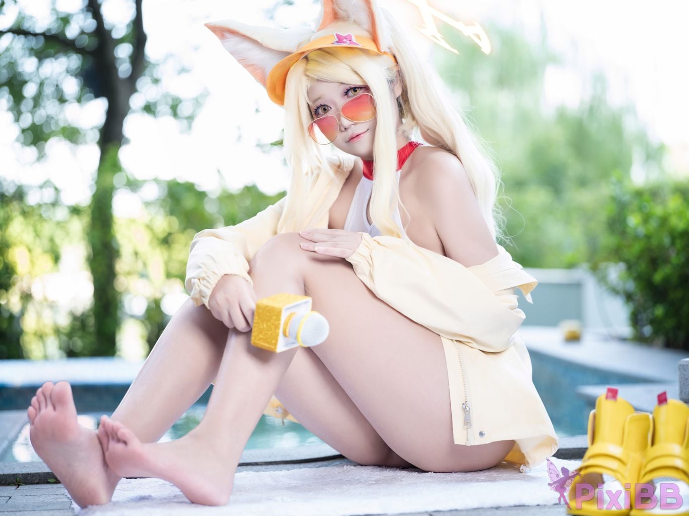 Cosplayer Falling Star Great Cleverness Yurizono Seia Swimsuit version March 2026 PixiBB.COM 041