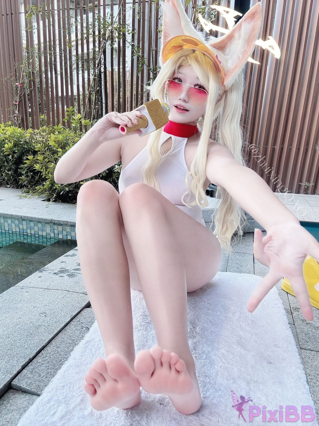 Cosplayer Falling Star Great Cleverness Yurizono Seia Swimsuit version March 2026 PixiBB.COM 062