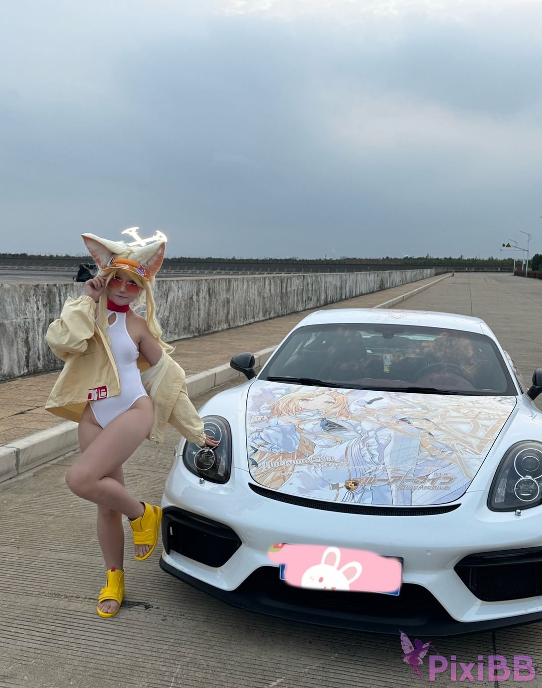 Cosplayer Falling Star Great Cleverness Yurizono Seia Swimsuit version March 2026 PixiBB.COM 066