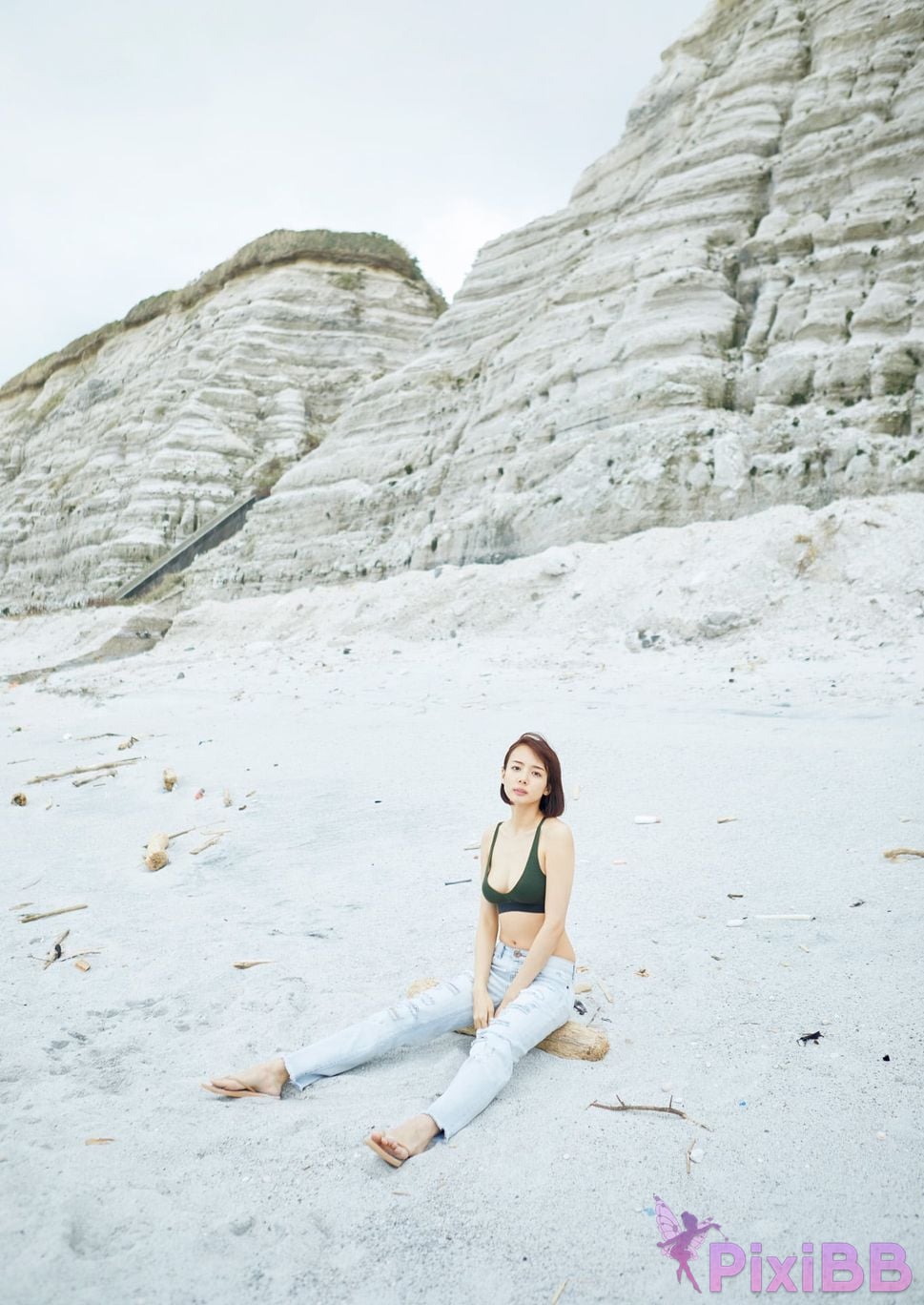 Japanese Idol Sayaka Okada Saka First photo book muse PixiBB.COM 009