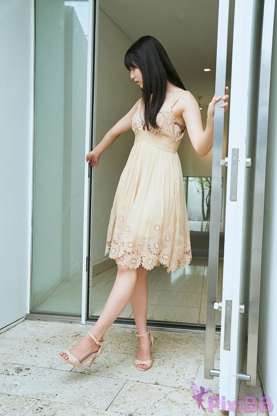 Japanese Idol Rio Yoshida Risakura FLASH digital photo book Take off your clothes PixiBB.COM 067