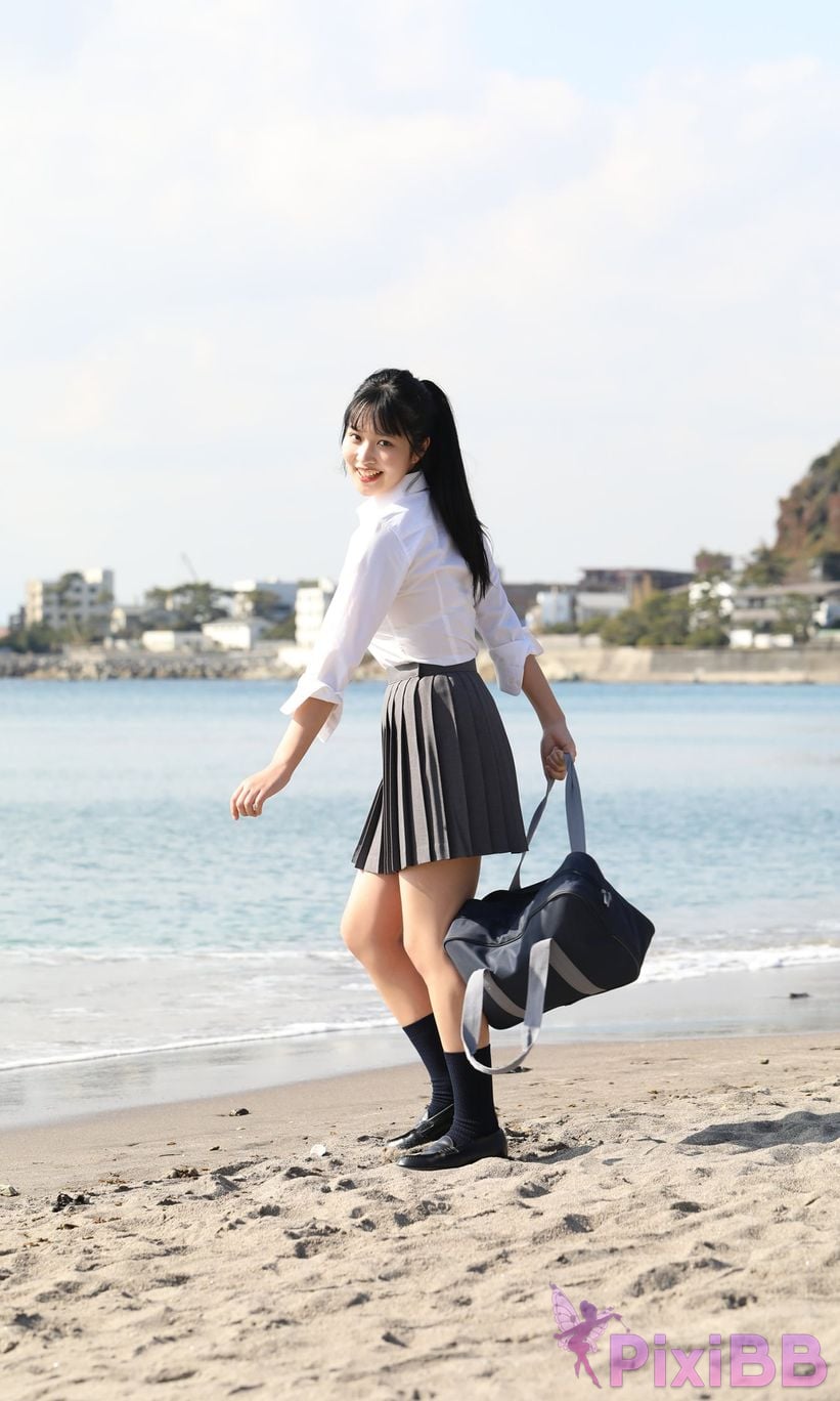 Japanese Idol Miyuka Minami Digital only weekly play PHOTO BOOK The real thing that emerges 17 age PixiBB.COM 031