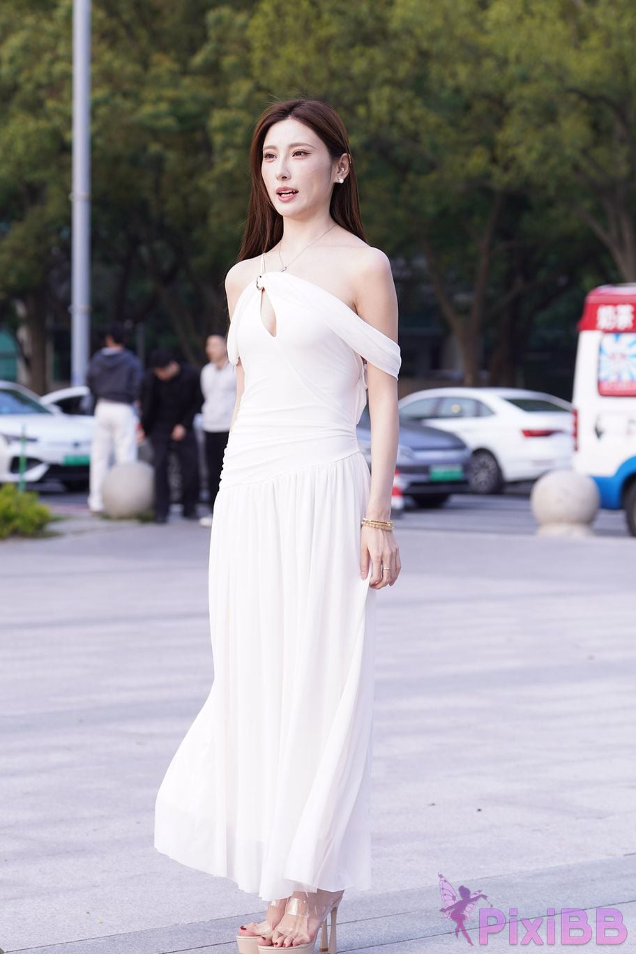 Featured Street Photography Works No.5975 Xiao Yuanbao white dress PixiBB.COM 007