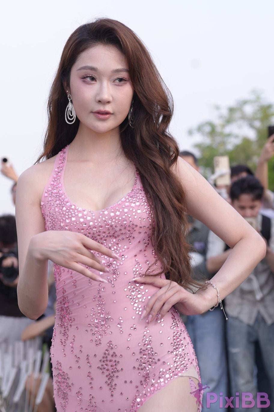 Featured Street Photography Works No.5979 Zhang Yihui pink skirt PixiBB.COM 103