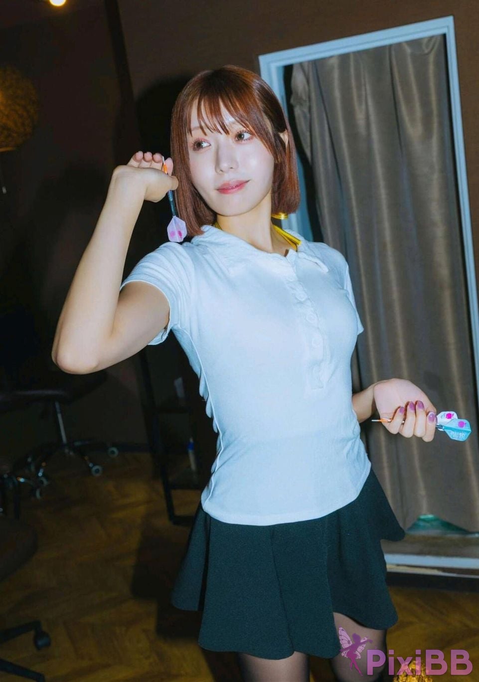Japanese Idol Shiori Naruse photo collection on that leg in love PixiBB.COM 002