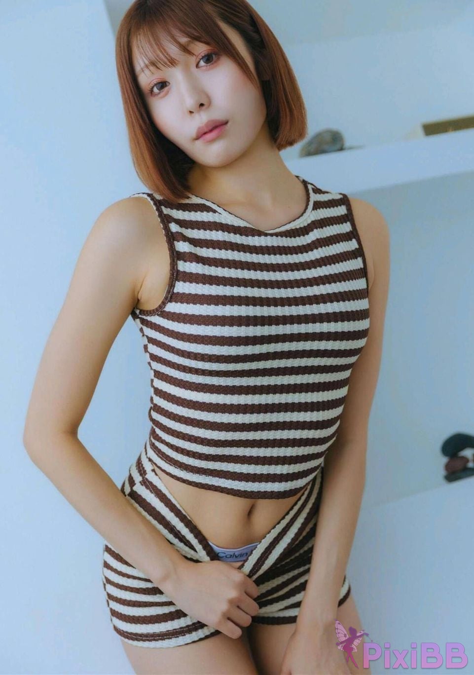Japanese Idol Shiori Naruse photo collection on that leg in love PixiBB.COM 016