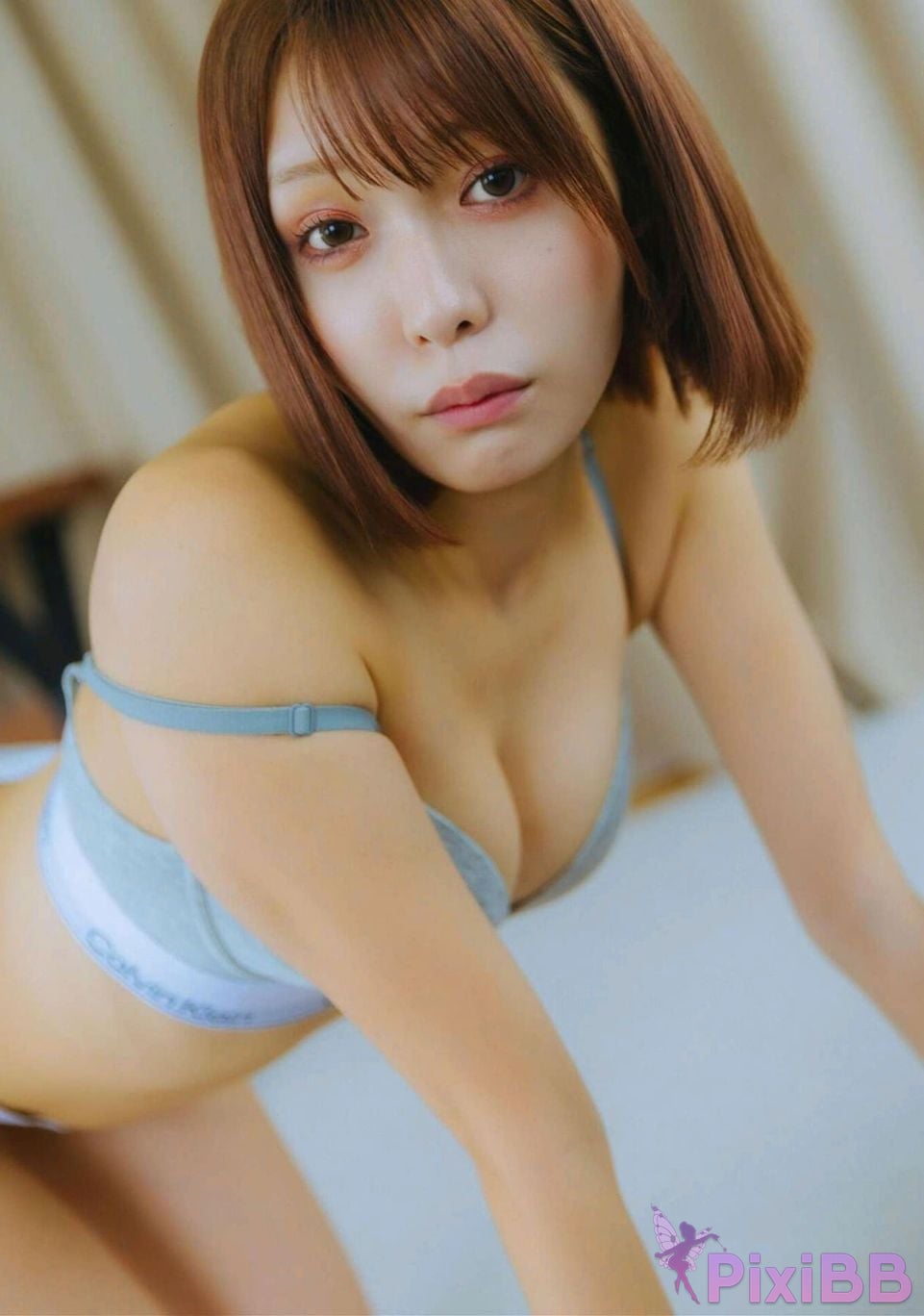 Japanese Idol Shiori Naruse photo collection on that leg in love PixiBB.COM 041