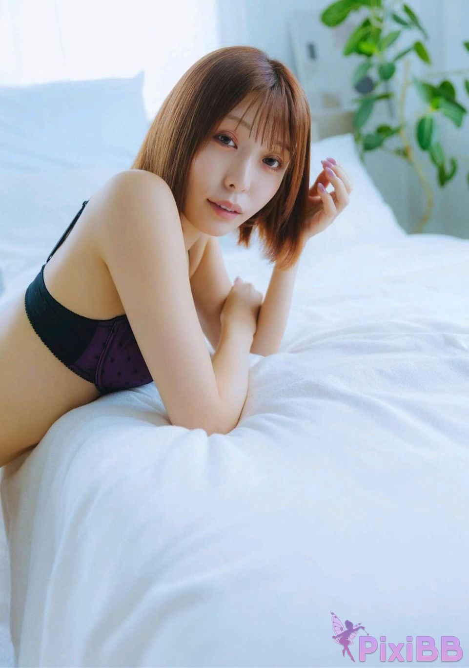 Japanese Idol Shiori Naruse photo collection on that leg in love PixiBB.COM 188