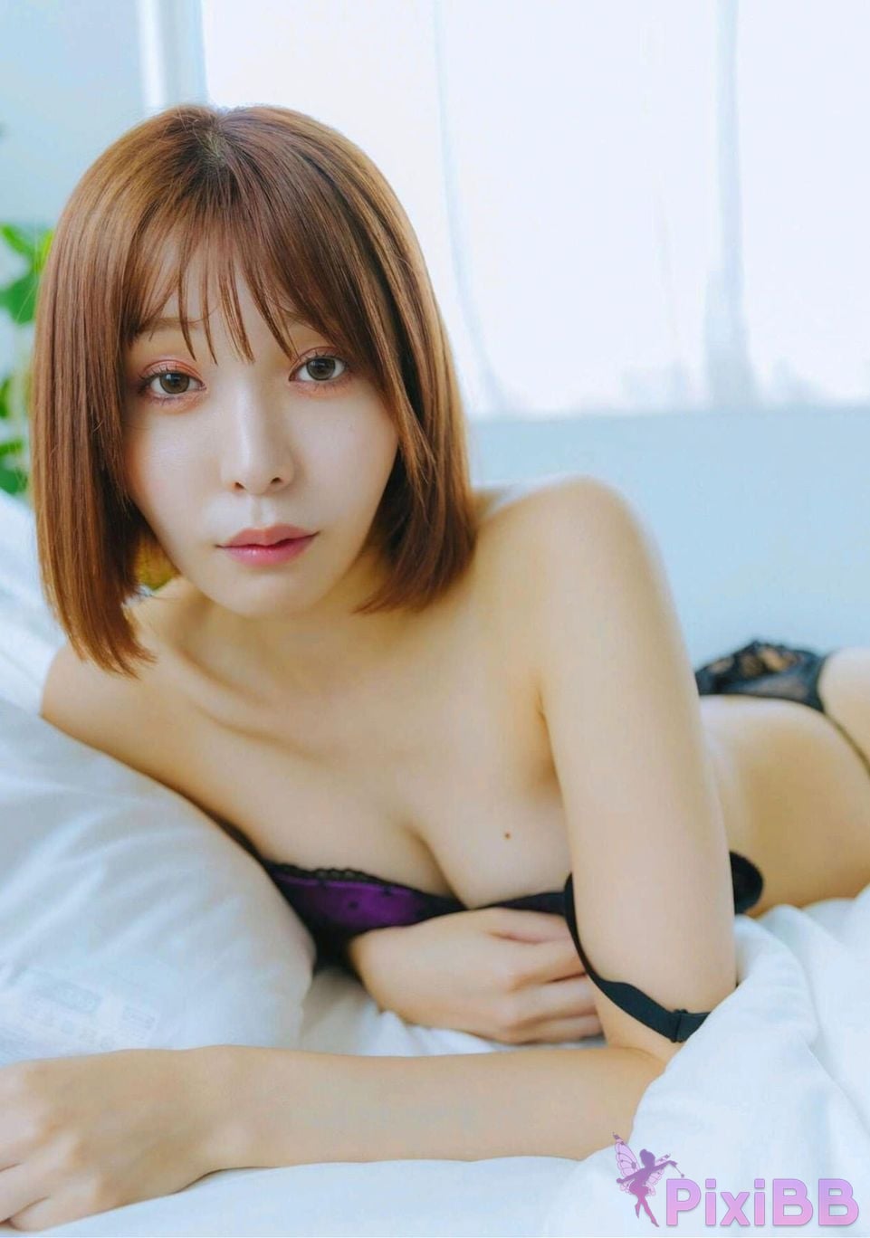 Japanese Idol Shiori Naruse photo collection on that leg in love PixiBB.COM 284
