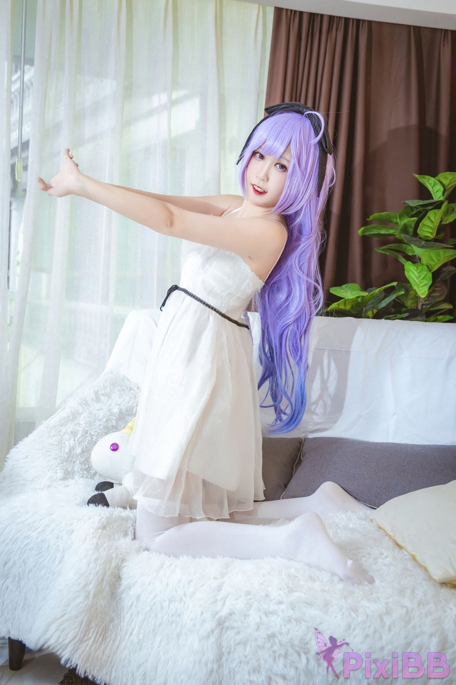 Cosplayer Time flies w unicorn pajamas PixiBB.COM 008