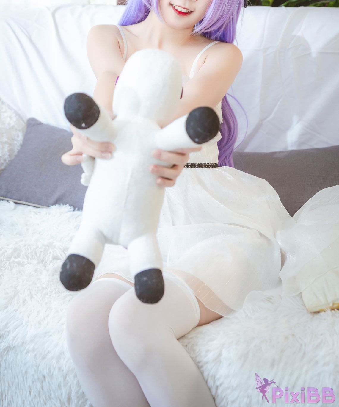 Cosplayer Time flies w unicorn pajamas PixiBB.COM 013