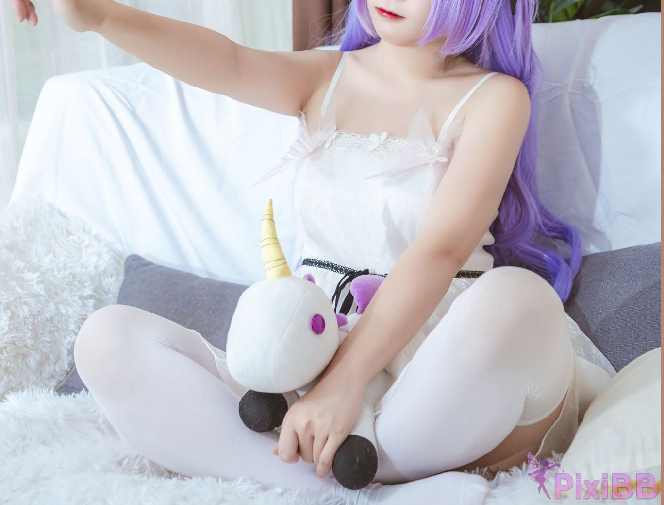 Cosplayer Time flies w unicorn pajamas PixiBB.COM 014