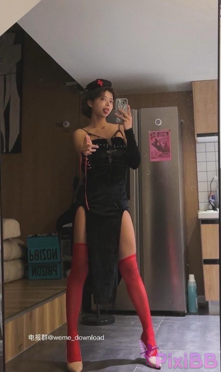 OtherXXX The cat with short hair big girl Douyin royal sister A collection of best body views PixiBB.COM 1110