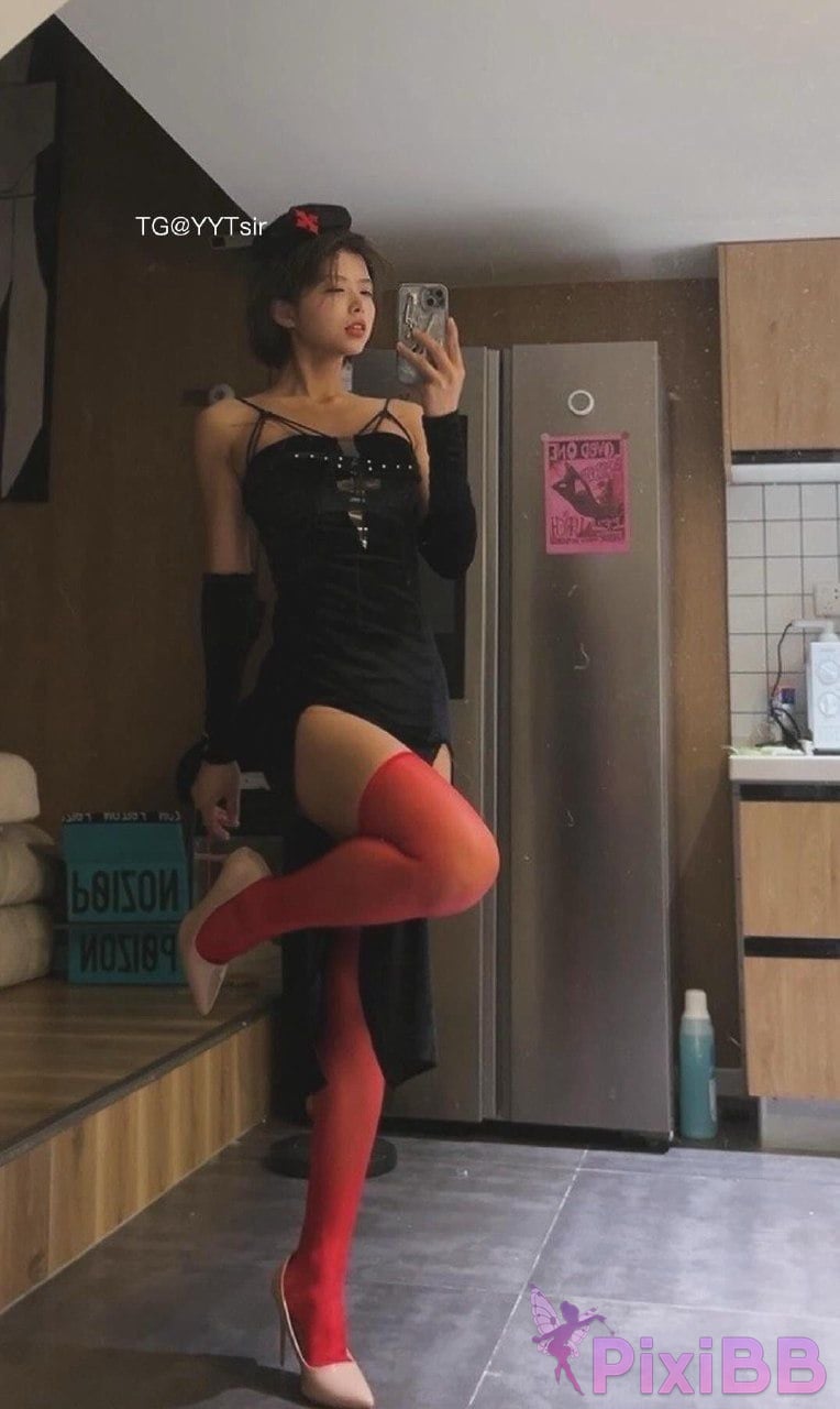OtherXXX The cat with short hair big girl Douyin royal sister A collection of best body views PixiBB.COM 1112