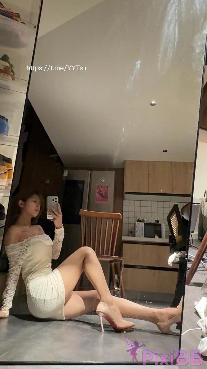 OtherXXX The cat with short hair big girl Douyin royal sister A collection of best body views PixiBB.COM 1121