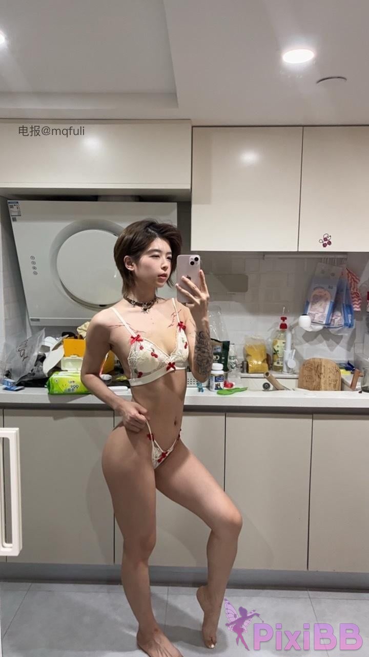 OtherXXX The cat with short hair big girl Douyin royal sister A collection of best body views PixiBB.COM 1176