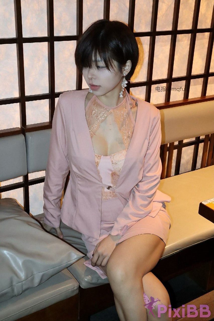 OtherXXX The cat with short hair big girl Douyin royal sister A collection of best body views PixiBB.COM 118