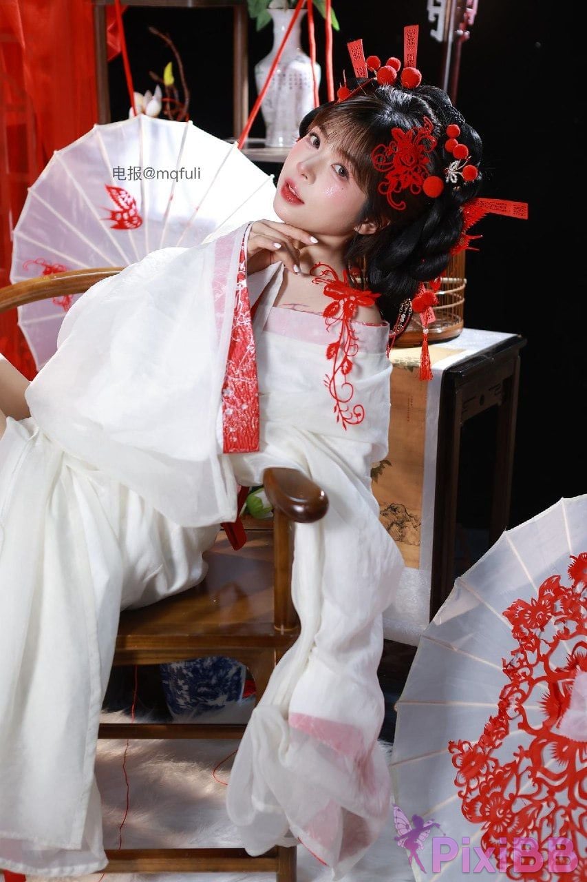 OtherXXX The cat with short hair big girl Douyin royal sister A collection of best body views PixiBB.COM 127