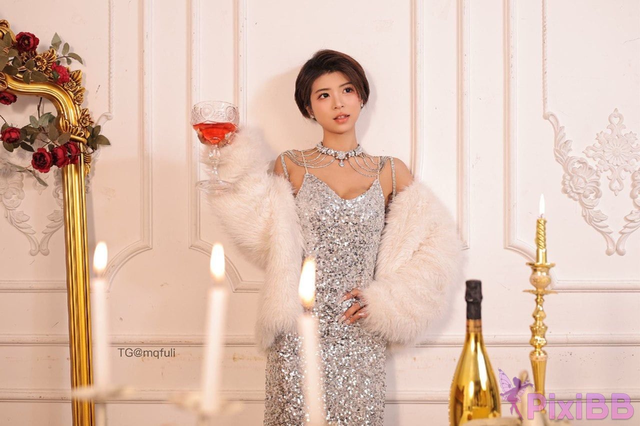 OtherXXX The cat with short hair big girl Douyin royal sister A collection of best body views PixiBB.COM 141