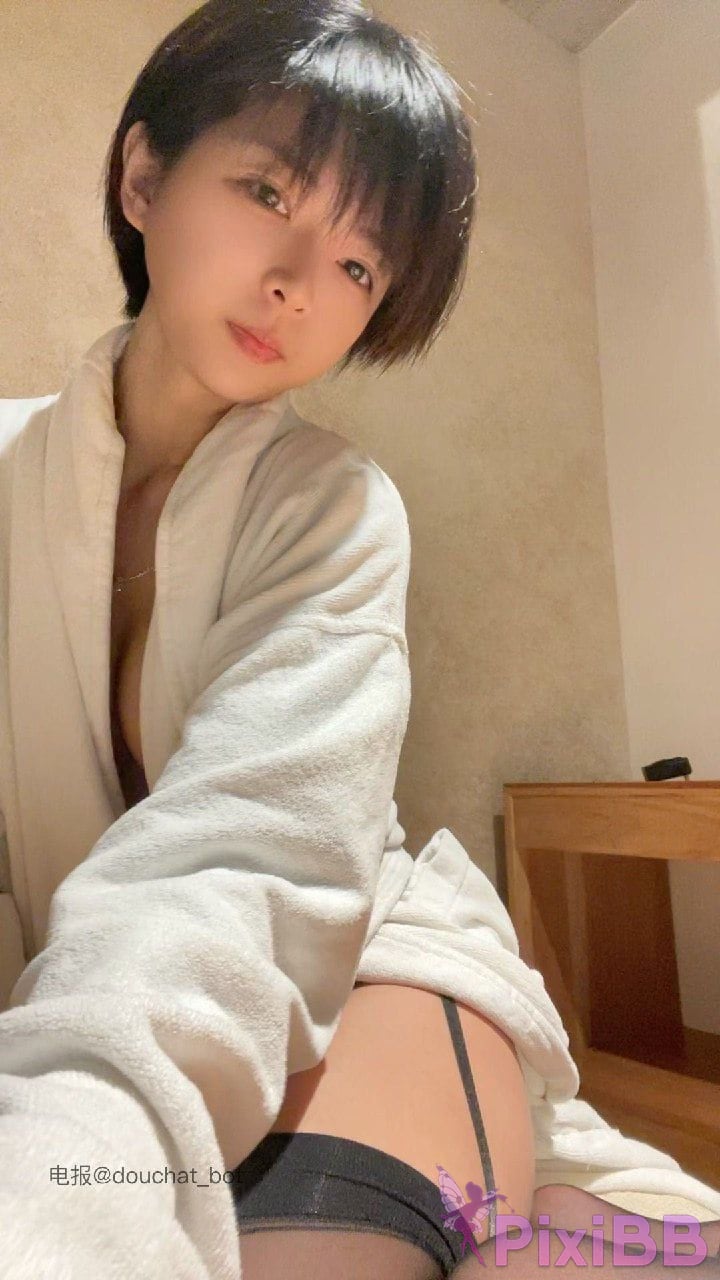 OtherXXX The cat with short hair big girl Douyin royal sister A collection of best body views PixiBB.COM 241