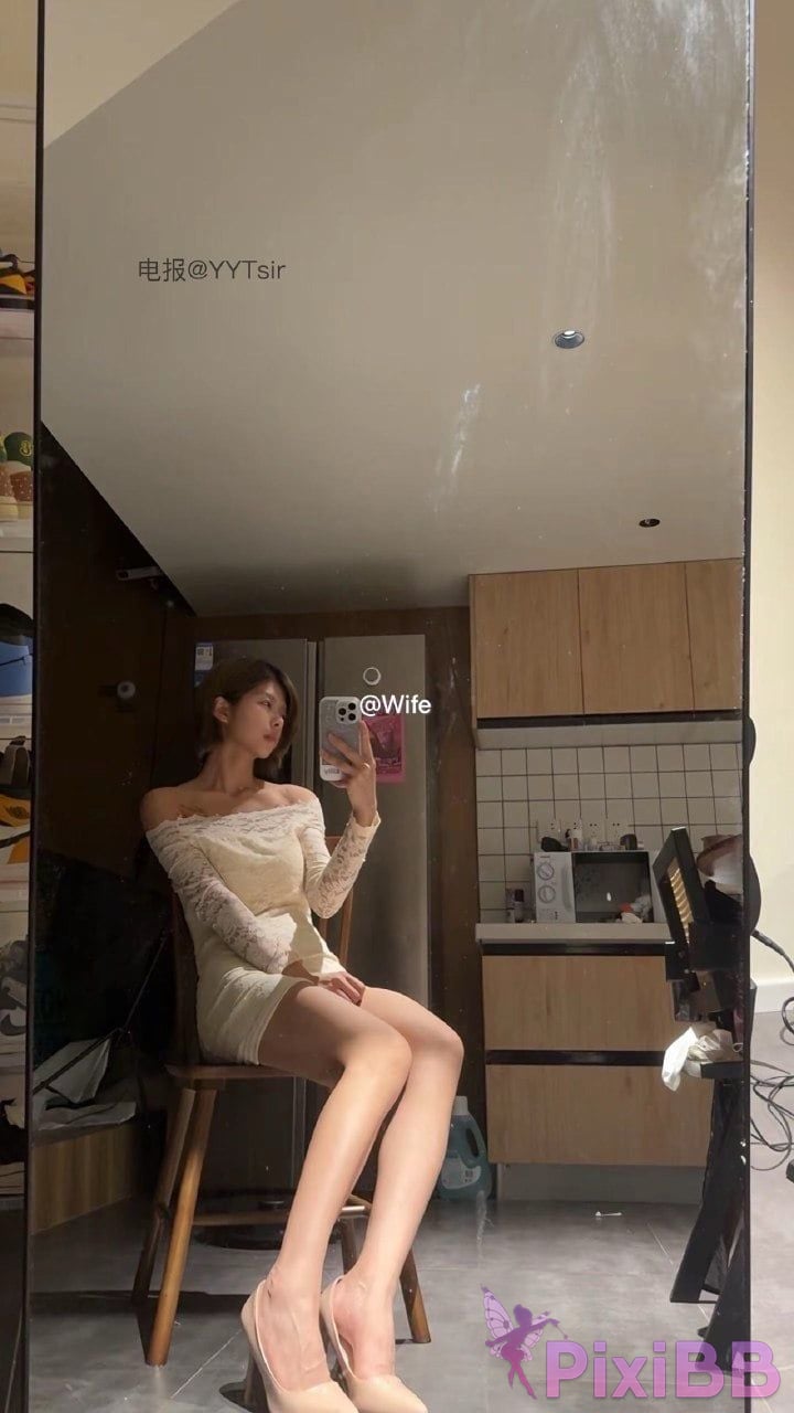 OtherXXX The cat with short hair big girl Douyin royal sister A collection of best body views PixiBB.COM 387