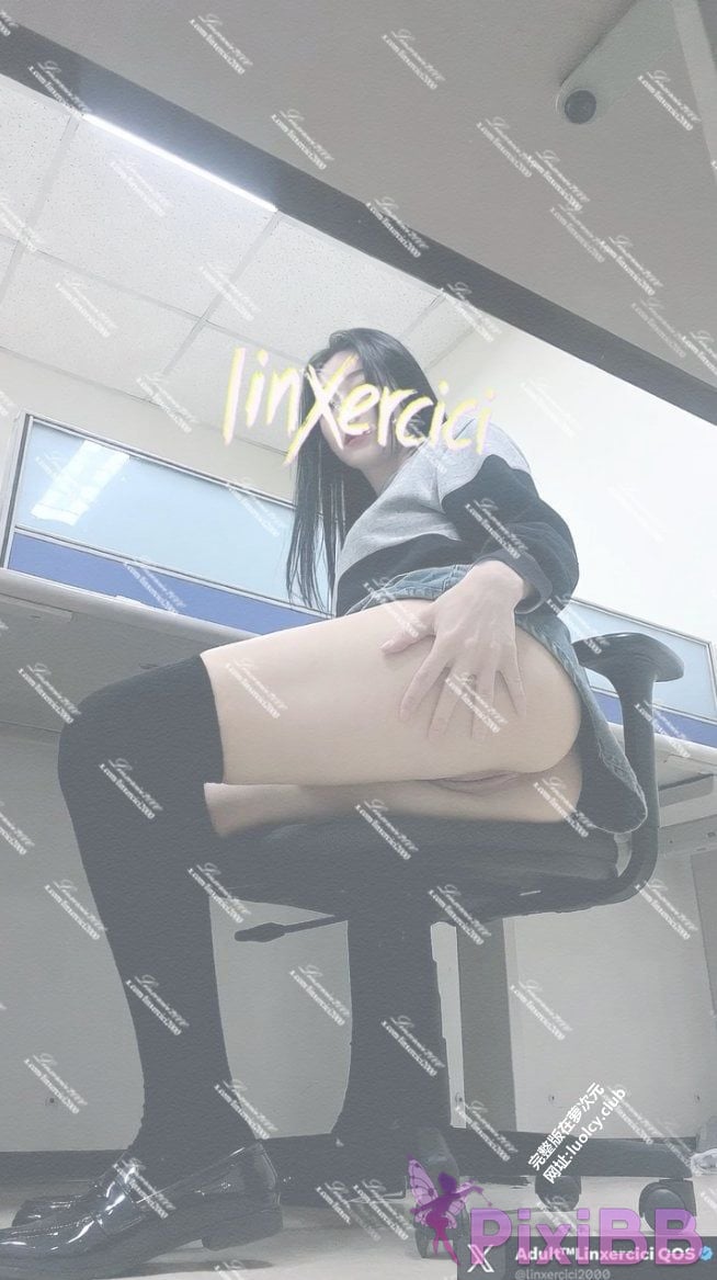 OtherXXX Linxercici Big tits contrast bitch front exposed outdoors PixiBB.COM 023