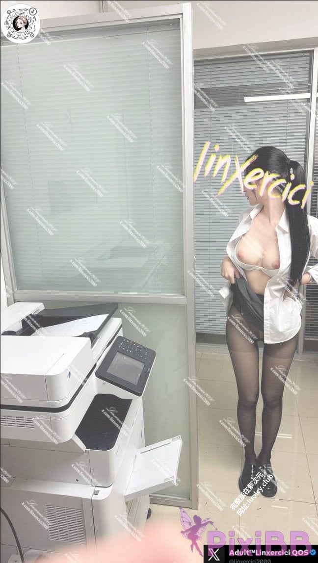 OtherXXX Linxercici Big tits contrast bitch front exposed outdoors PixiBB.COM 177