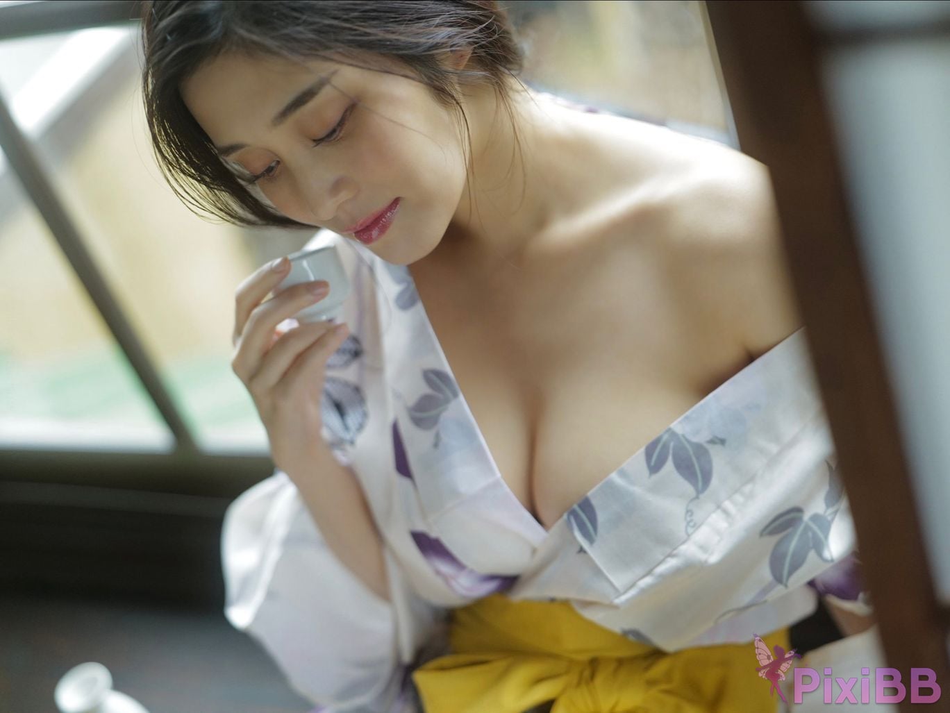 Japanese Idol Rin Takahashi FLASH digital photo book I feel like getting drunk PixiBB.COM 067