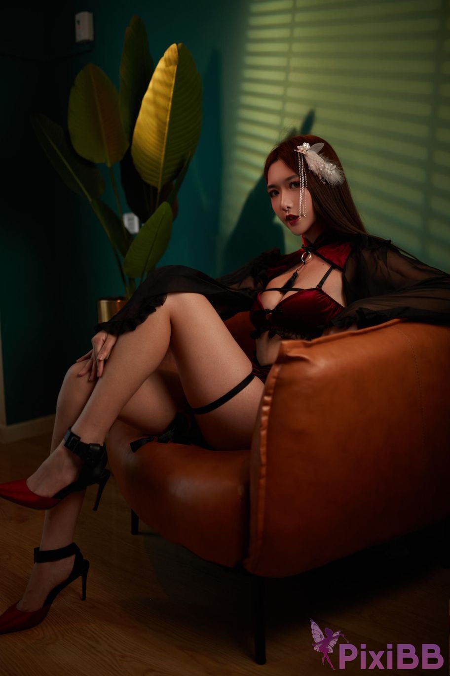 Cosplayer Minamoto Saki meow red velvet cheongsam PixiBB.COM 008
