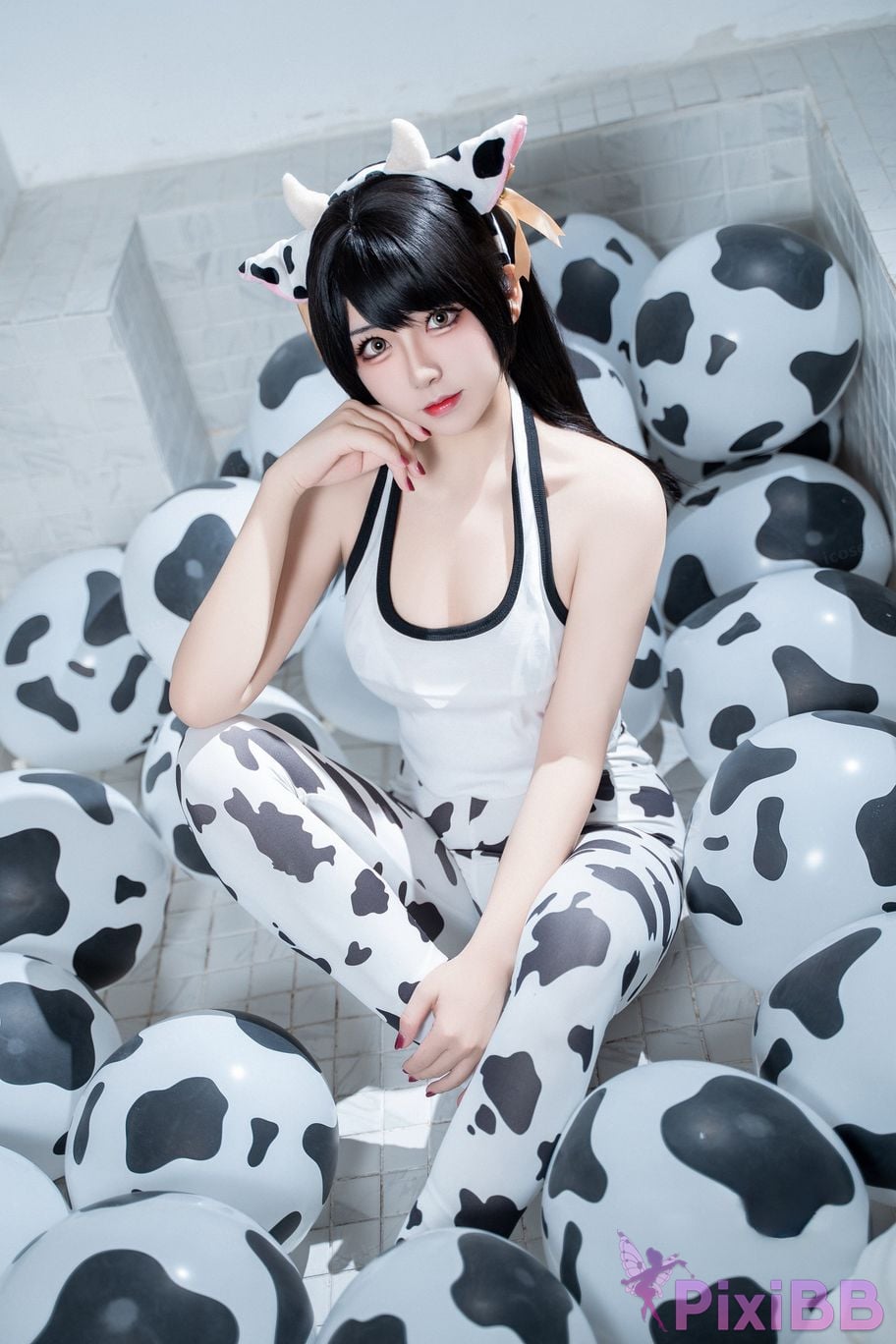 Cosplayer Husensen baby cow PixiBB.COM 004
