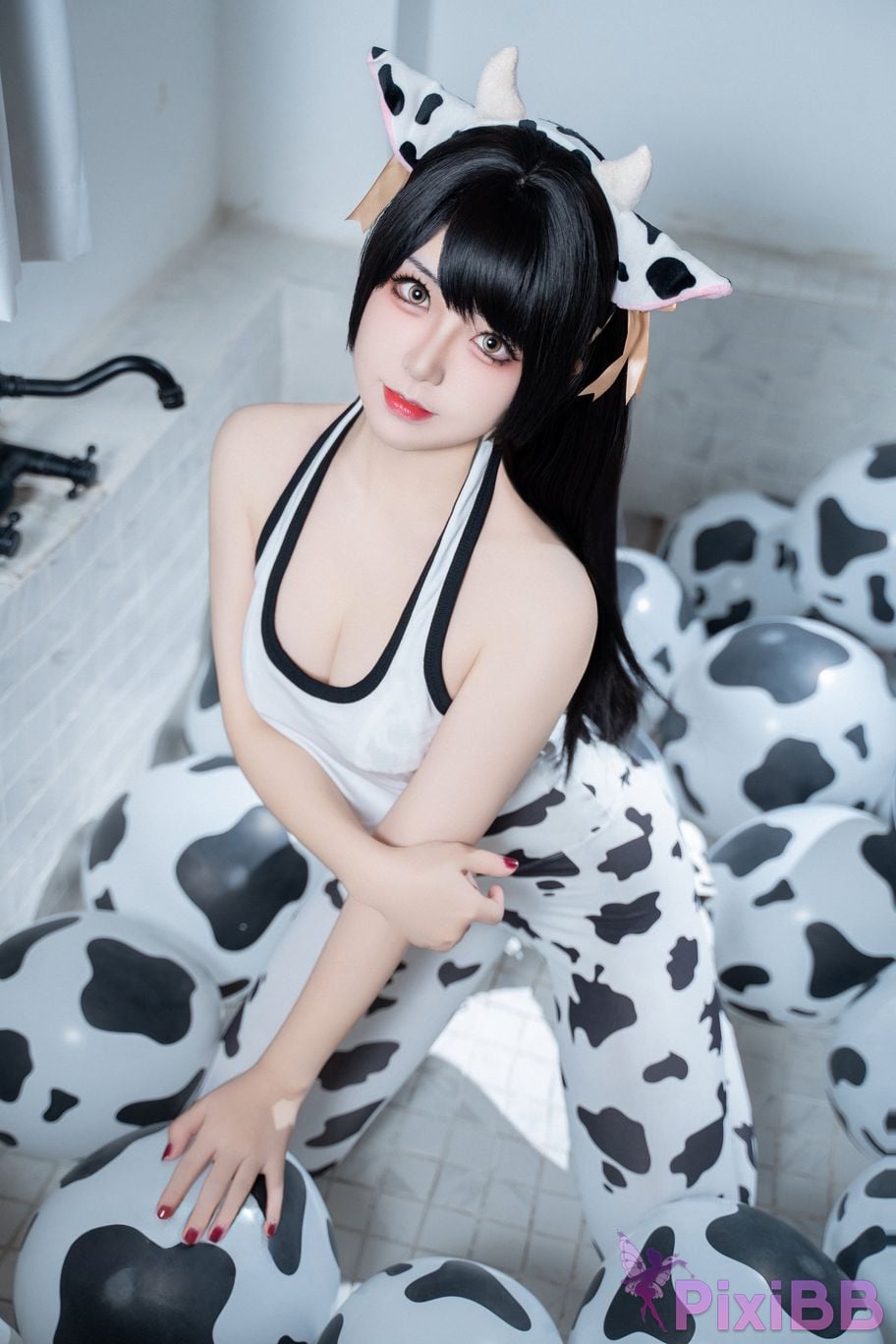 Cosplayer Husensen baby cow PixiBB.COM 045