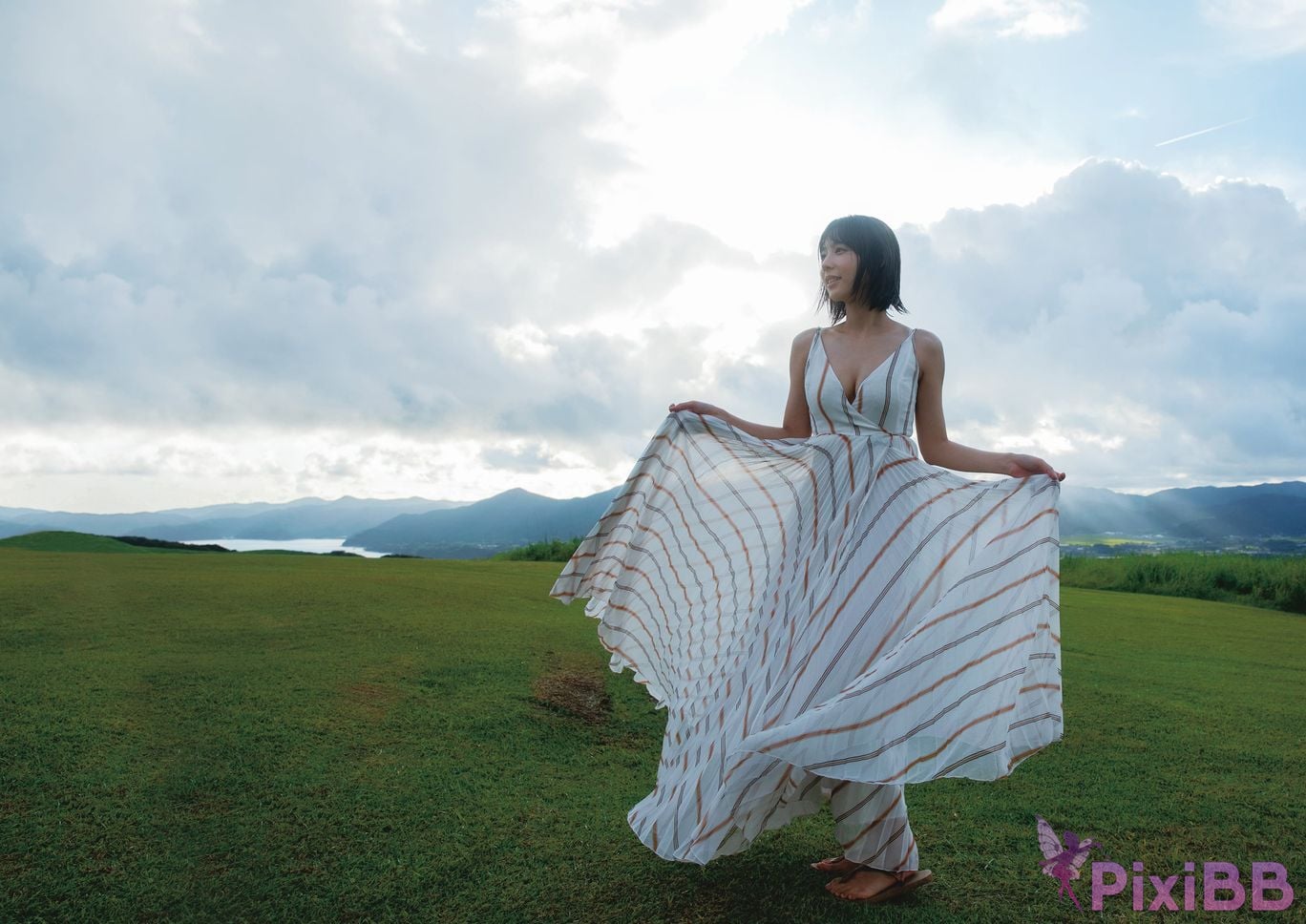 Japanese Idol Mio Minato Mizuminato 1st photo collection PixiBB.COM 074