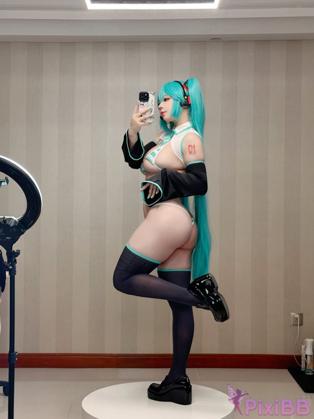 Cosplayer Pipi Nai is so cute Hatsune selfie bag PixiBB.COM 011