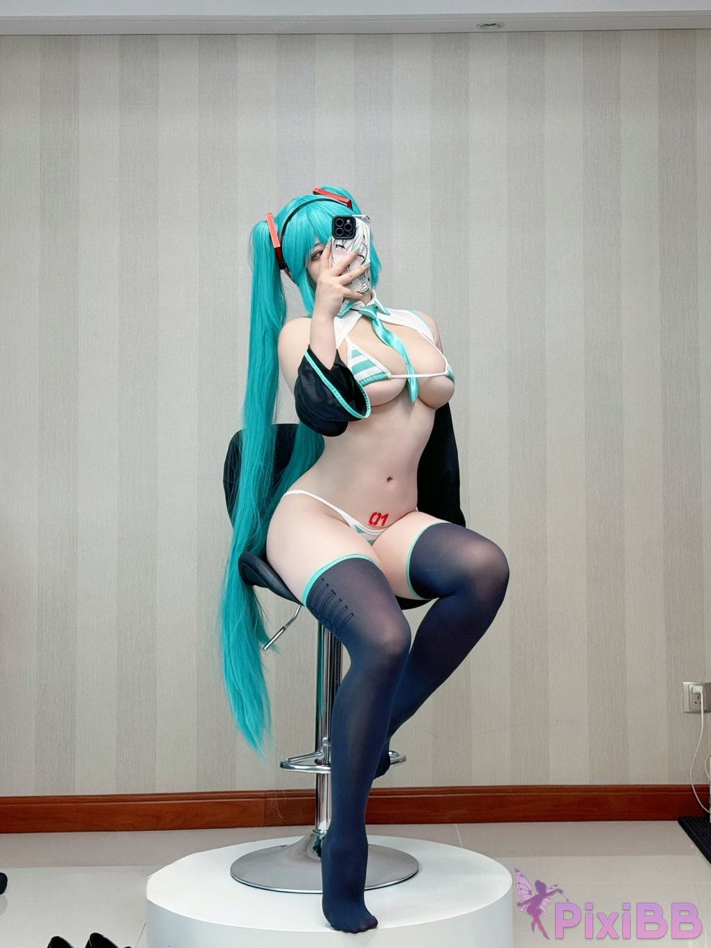 Cosplayer Pipi Nai is so cute Hatsune selfie bag PixiBB.COM 014
