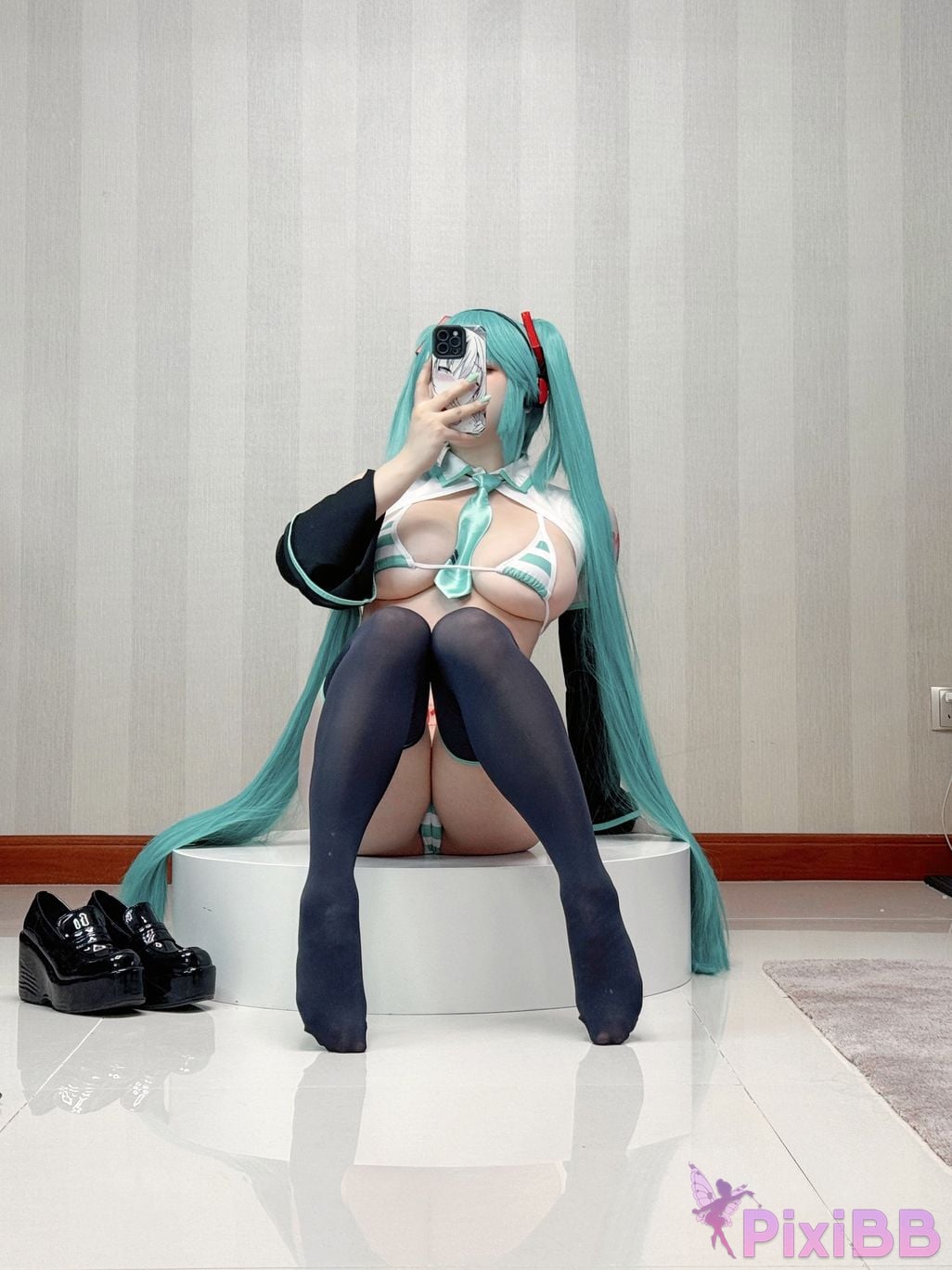 Cosplayer Pipi Nai is so cute Hatsune selfie bag PixiBB.COM 026