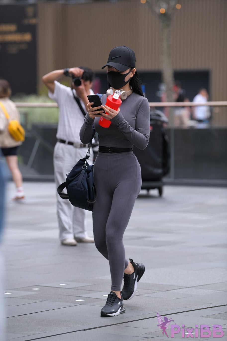 Featured Street Photography Works No.5981 Gray tights with beautiful breasts and small waist PixiBB.COM 007