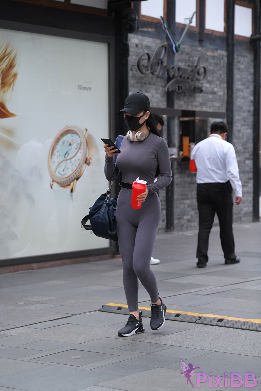 Featured Street Photography Works No.5981 Gray tights with beautiful breasts and small waist PixiBB.COM 016